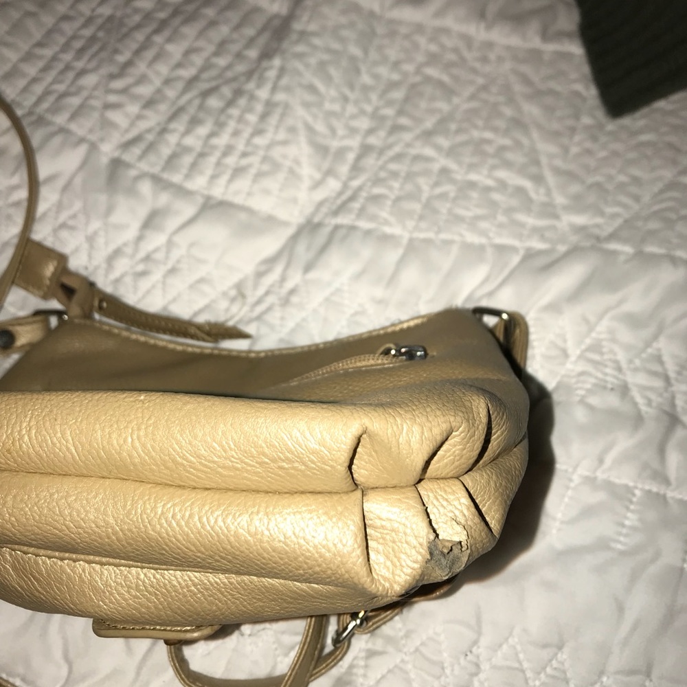 Used Kelly & Katie small crossbody purse